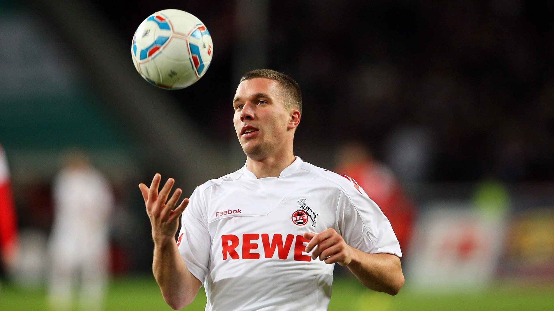 冷门与传奇，从秘鲁战胜南非到托尼的德甲封神之战