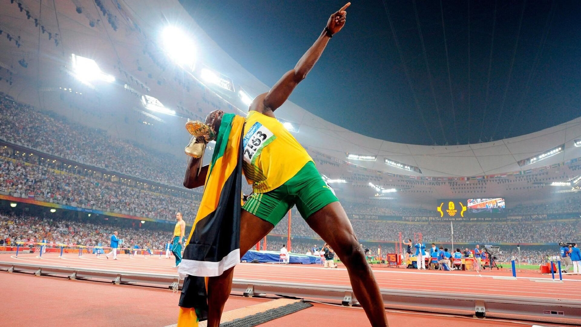 开云体育-利拉德天神下凡狂轰61+15！超神一战轰塌掘金，西部格局一夜变天