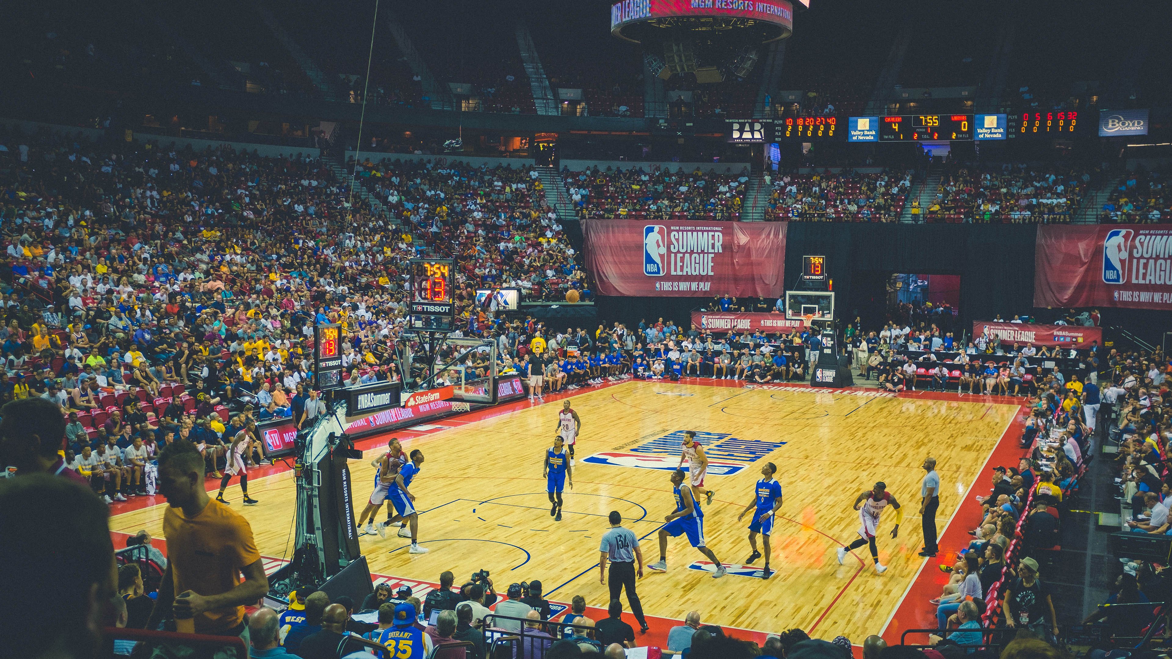 冰与火之歌！塞维利亚用钢铁防线，在抢七炼狱中窒息瑞典进攻！